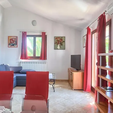 Kascuni A5 * Štinjan