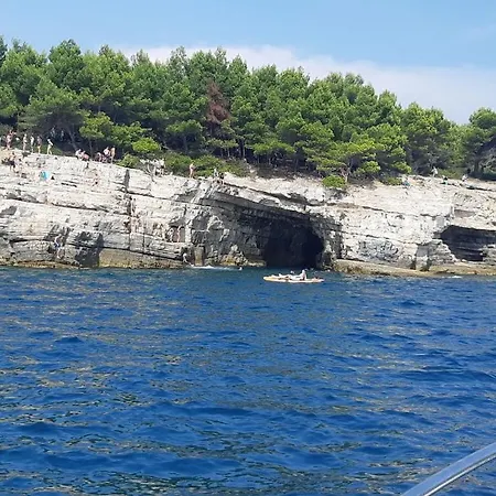 Kascuni A5 * Štinjan